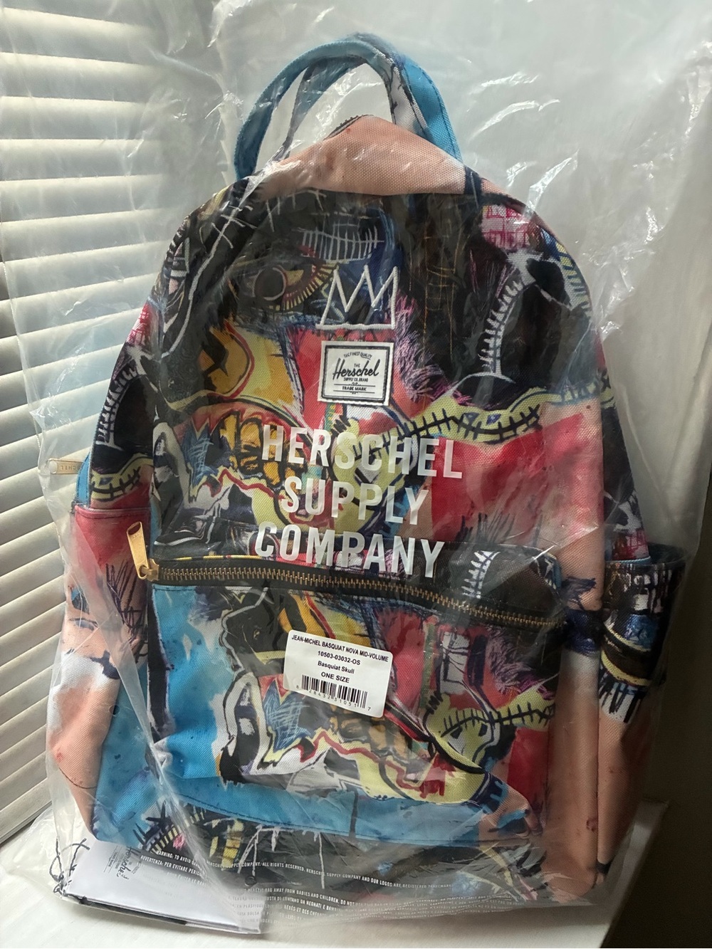 Herschel Supply Co. x Jean-Michel Basquiat Nova Mid-Volume Backpack, limited ed. - Picture 3 of 16
